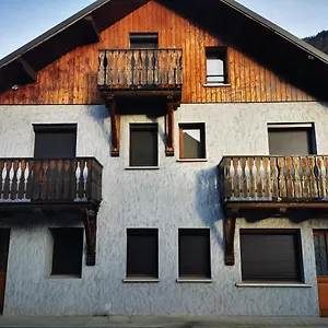 https://appartement-6-couchages-prix-rduit-la-semaine.hotels-rhonealpes.com